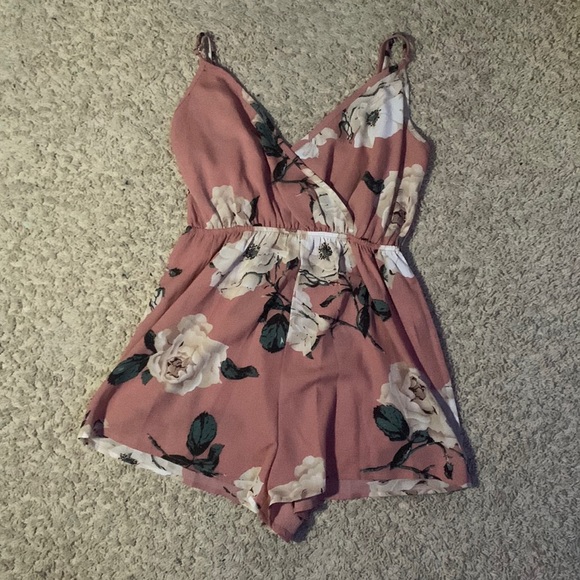 Floral Romper - Picture 1 of 3